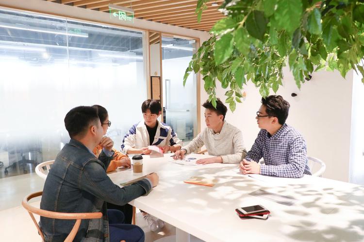 解碼信息技術型企業(yè)的核心生命力 從服務到智力賦能